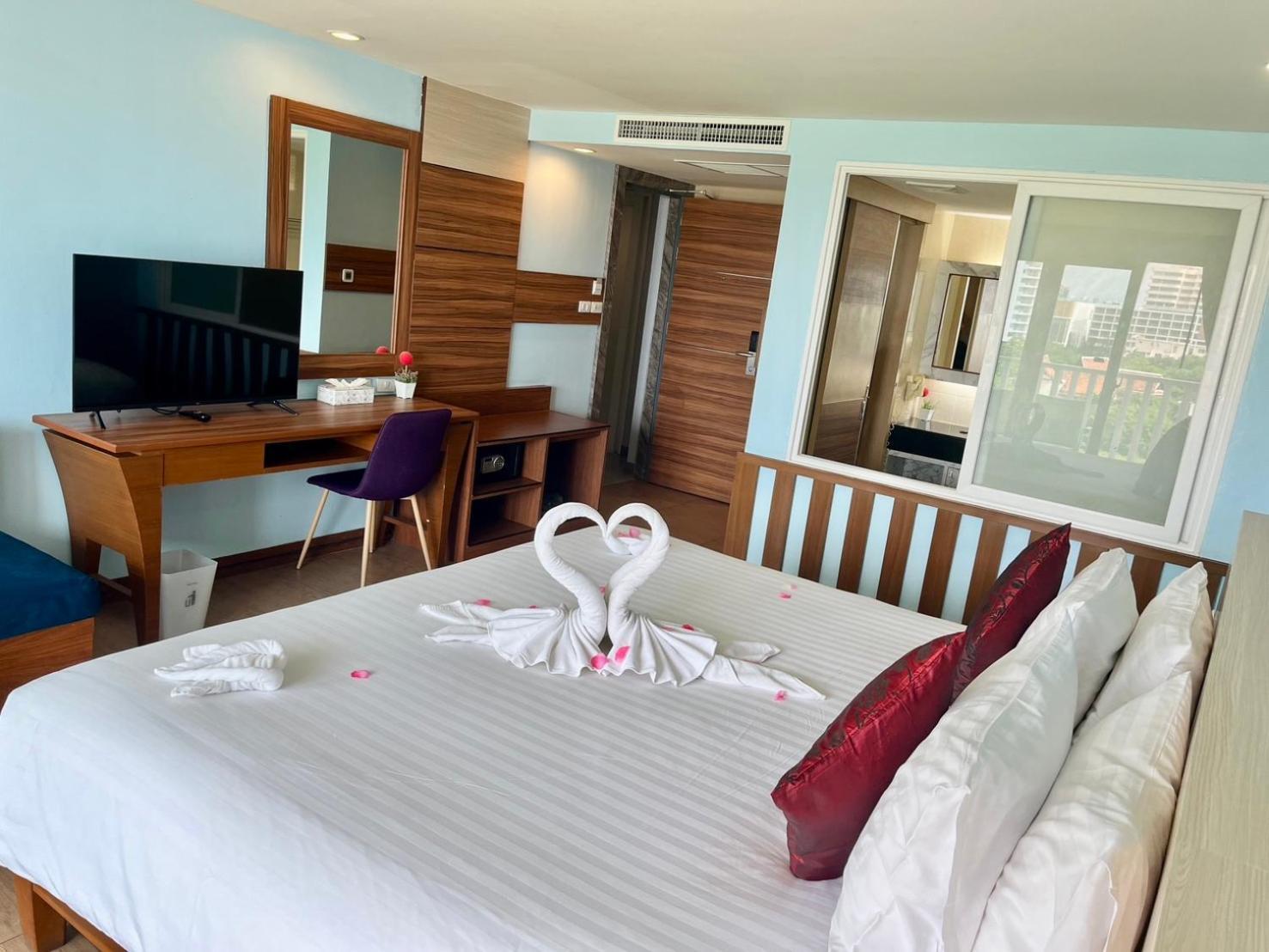 Saisawan Beach Luxury Hotel Na Chom Thian Exterior foto